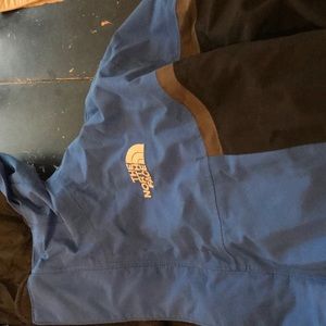 North face boys 2 n 1 ski jacket